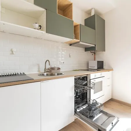 Maciachini Renovated Studio! Mailand