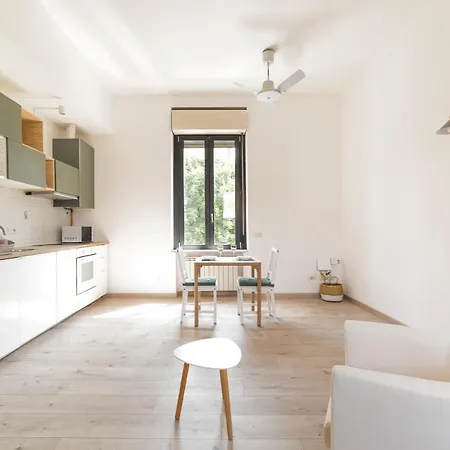 Apartament Maciachini Renovated Studio! Mediolan